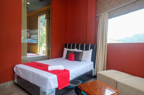 reddoorz syariah near gerbang dieng 2