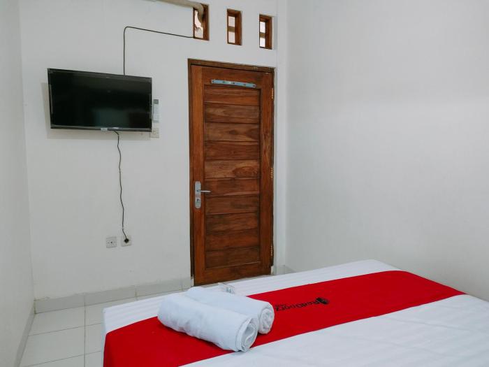 reddoorz syariah near jogja expo center