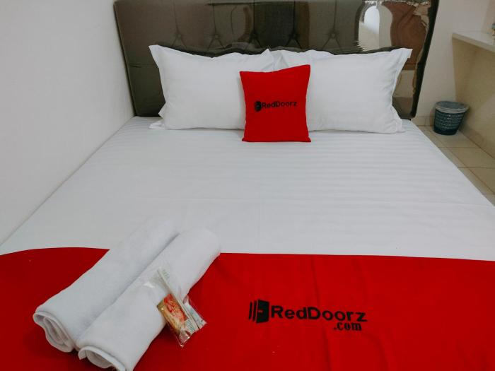 reddoorz syariah near jogja expo center