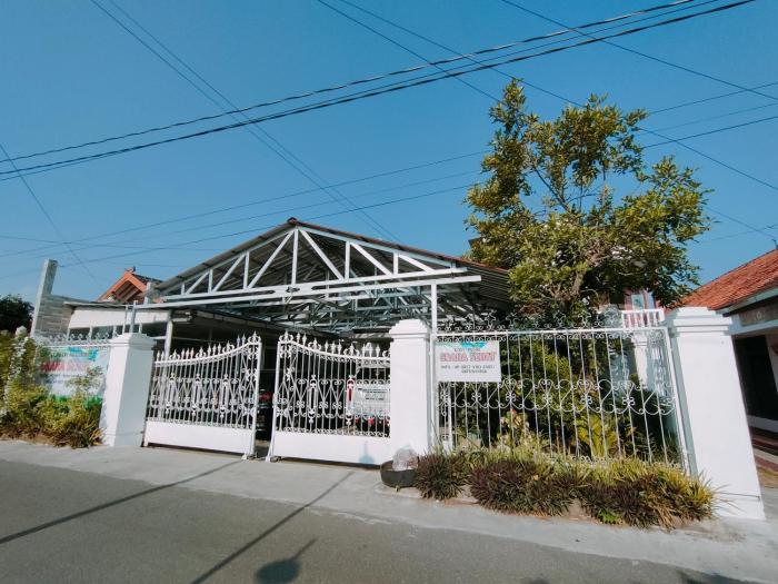 reddoorz syariah near jogja expo center