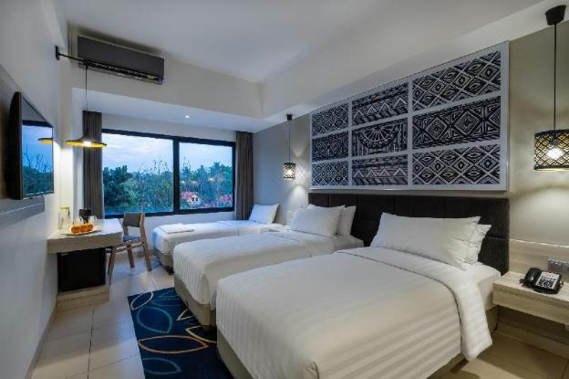 aston anyer beach hotel