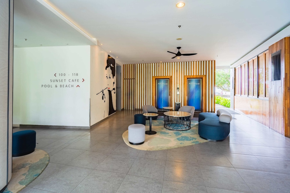 aston anyer beach hotel