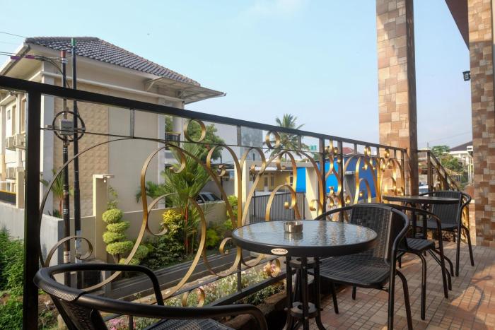 urbanview grand lotus hotel by reddoorz
