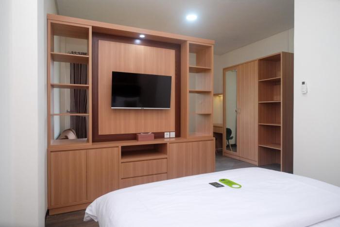 urbanview grand lotus hotel by reddoorz