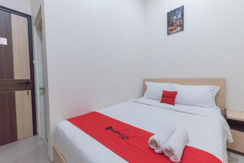reddoorz near csb mall cirebon