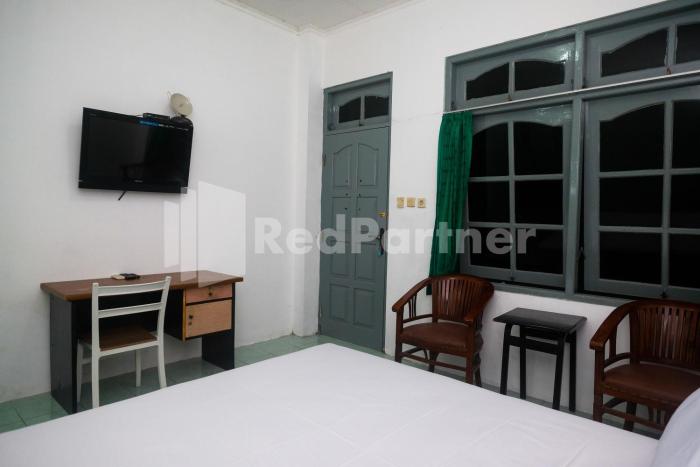 camila living yogyakarta redpartner