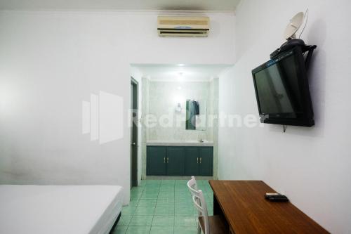 camila living yogyakarta redpartner
