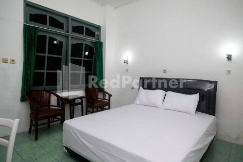 camila living yogyakarta redpartner