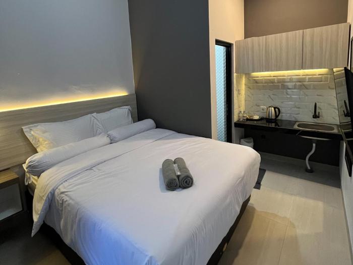 kaira room guest house syariah mitra reddoorz