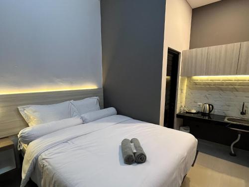 kaira room guest house syariah mitra reddoorz