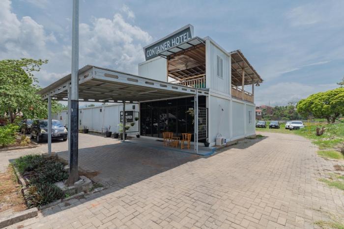 reddoorz container teras cimanuk garut