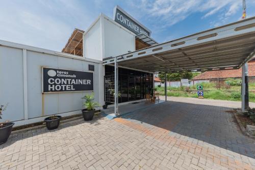 reddoorz container teras cimanuk garut