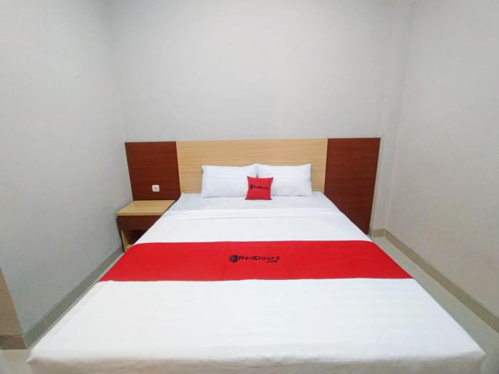 reddoorz syariah near alun alun tegal 2