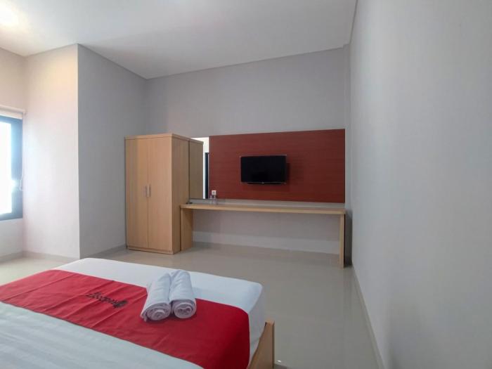 reddoorz syariah near alun alun tegal 2