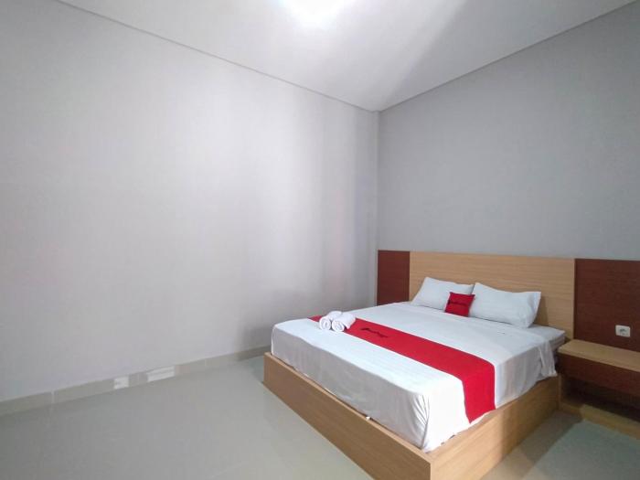 reddoorz syariah near alun alun tegal 2