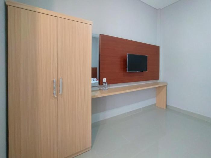 reddoorz syariah near alun alun tegal 2