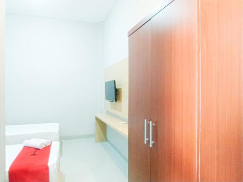 reddoorz syariah near alun alun tegal 2
