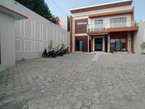 reddoorz syariah near alun alun tegal 2