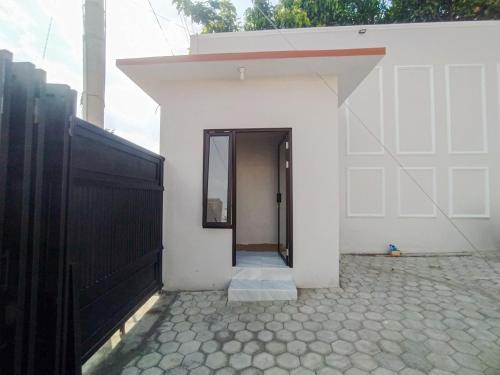 reddoorz syariah near alun alun tegal 2