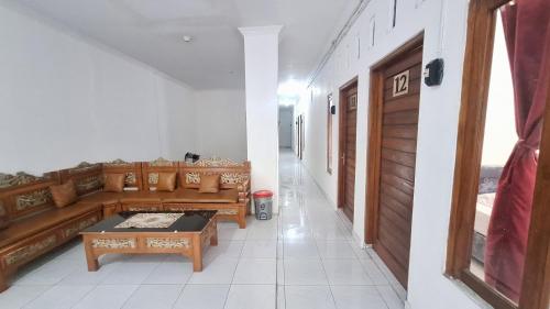 reddoorz syariah falisha umy