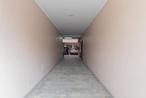 reddoorz syariah near exit toll subang