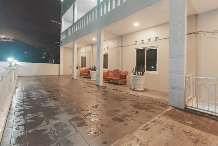 reddoorz hotel arwana tugu puncak