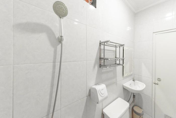 reddoorz hotel arwana tugu puncak