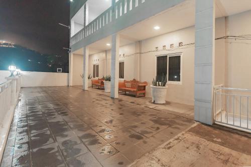 reddoorz hotel arwana tugu puncak