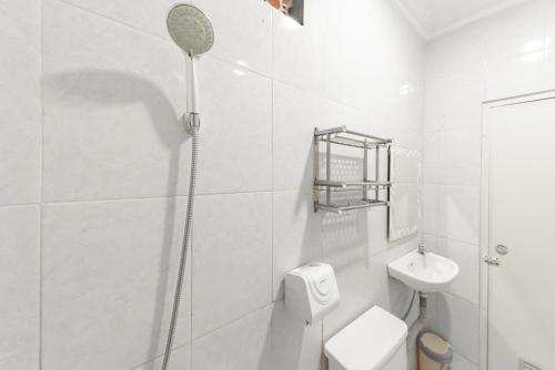 reddoorz hotel arwana tugu puncak