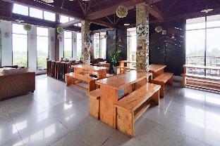 as resto cafe and hotel mitra reddoorz