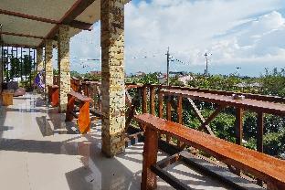 as resto cafe and hotel mitra reddoorz