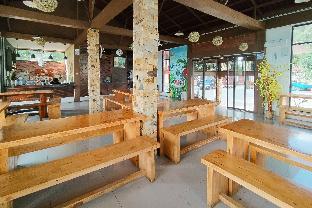 as resto cafe and hotel mitra reddoorz