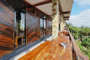 as resto cafe and hotel mitra reddoorz
