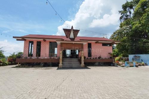 as resto cafe and hotel mitra reddoorz