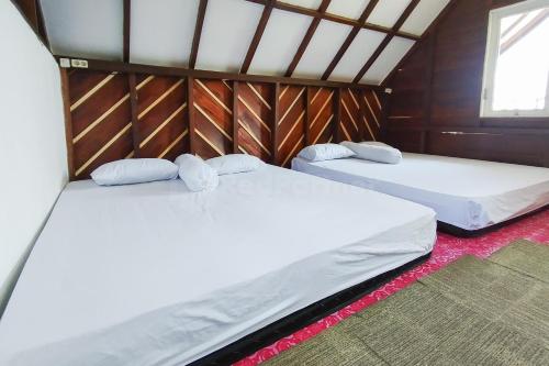 as resto cafe and hotel mitra reddoorz