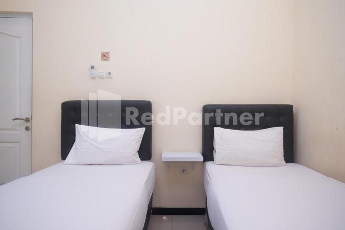 griya loka 2 syariah near simpang lima mitra reddoorz