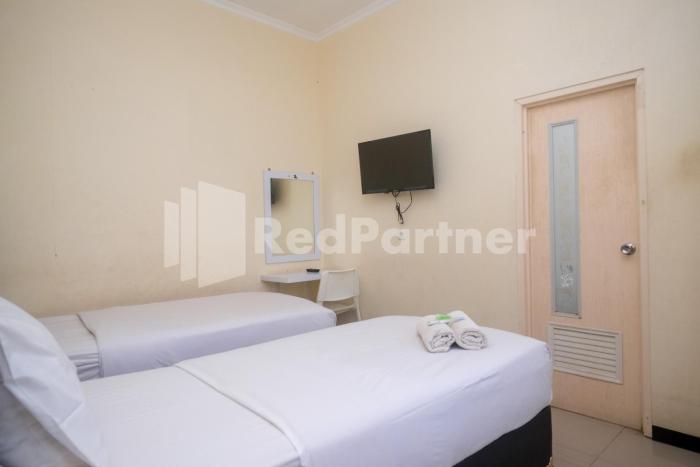 griya loka 2 syariah near simpang lima mitra reddoorz