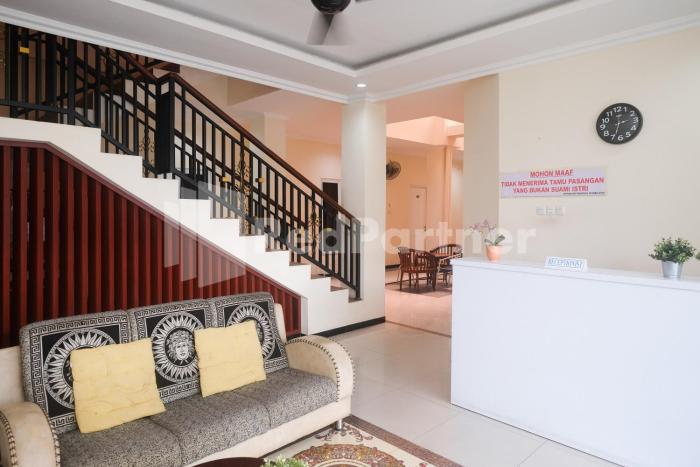 griya loka 2 syariah near simpang lima mitra reddoorz