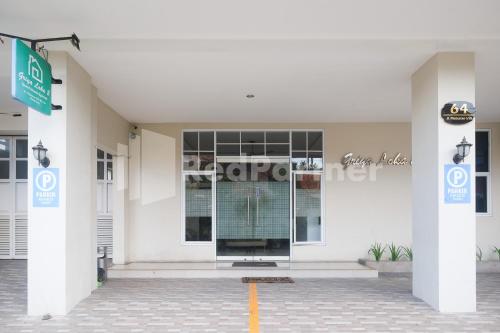 griya loka 2 syariah near simpang lima mitra reddoorz