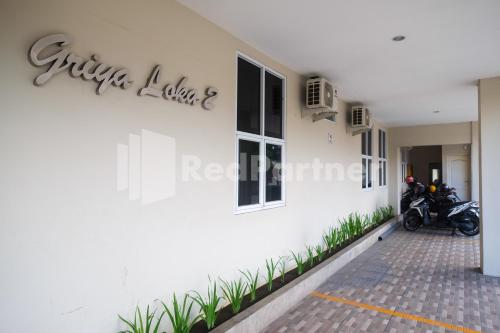 griya loka 2 syariah near simpang lima mitra reddoorz