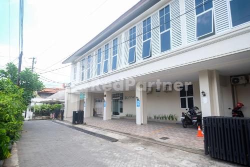 griya loka 2 syariah near simpang lima mitra reddoorz
