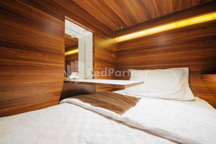 ketje luxury capsule mitra reddoorz
