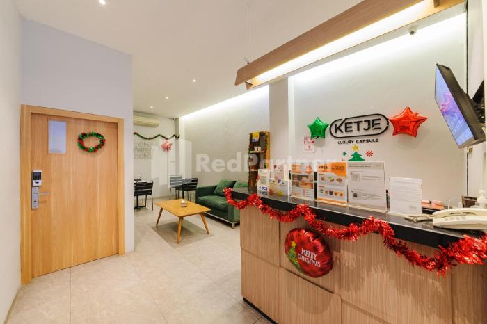 ketje luxury capsule mitra reddoorz
