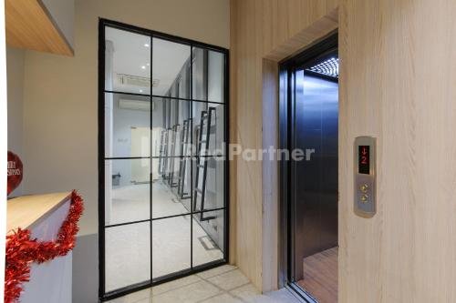 ketje luxury capsule mitra reddoorz