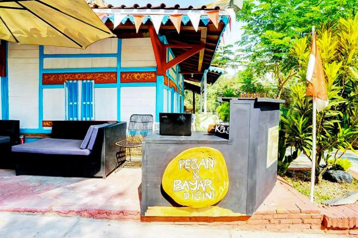 lembah mbalong resort mitra reddoorz near exit tol singosari