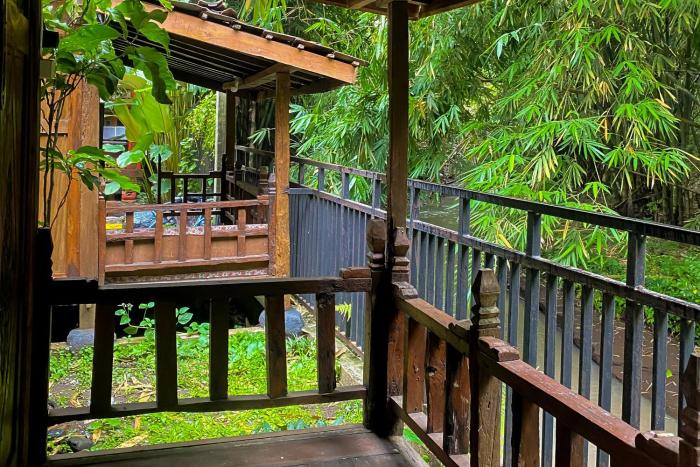 lembah mbalong resort mitra reddoorz near exit tol singosari