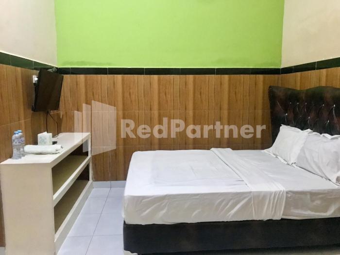 lh101 guest house syariah near makam sunan bonang redpartner