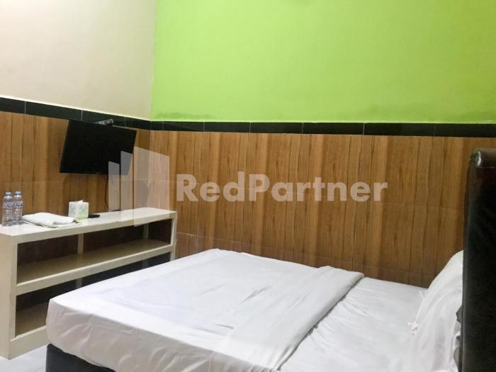 lh101 guest house syariah near makam sunan bonang redpartner