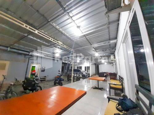 lh101 guest house syariah near makam sunan bonang redpartner