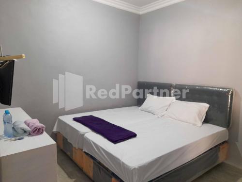 lh101 guest house syariah near makam sunan bonang redpartner
